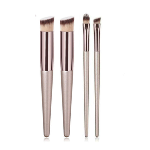 Eye shadow brush