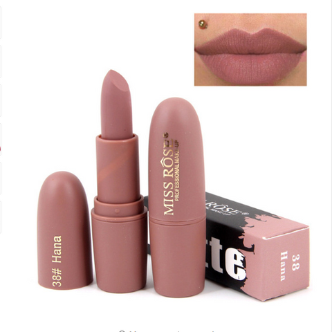 Matte moisturizing lipstick